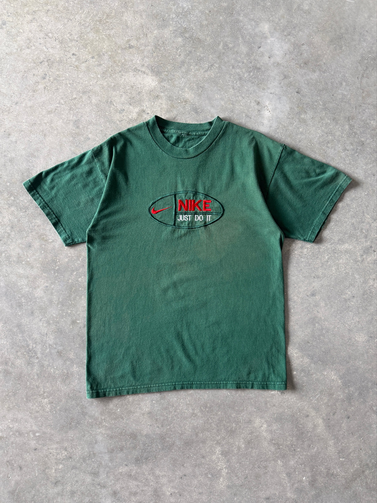 Vintage 1990s Embroidered Nike Boot T-shirt (L)
