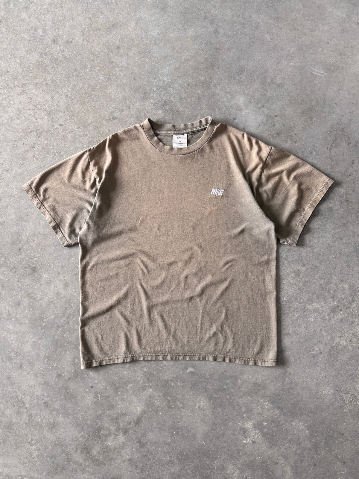 Vintage 2000s Earth Tone Nike T-shirt (M)