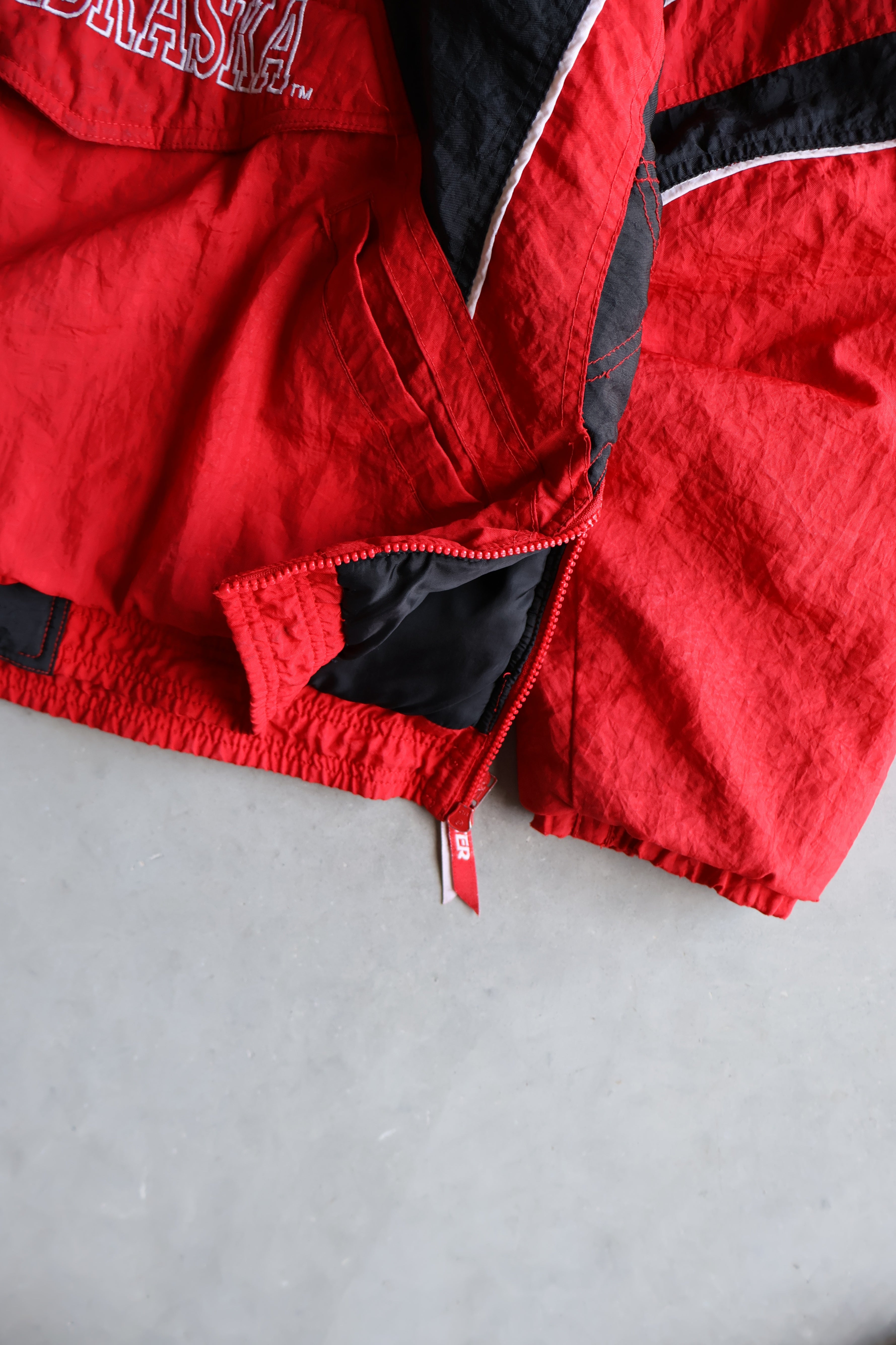 Vintage 1990s Nebraska Huskers Starter Puffer Jackets (XL)